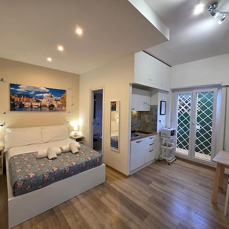 Simone'S Apartment Рим Екстер'єр фото